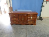 DRESSER  69 X 33 X 18