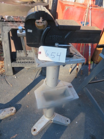 BESSEY  6" VISE ON STAND