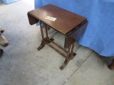 SMALL DROP LEAF SIDE TABLE  12