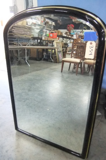 DREXEL BLACK LACQUER MIRROR 30 X 45