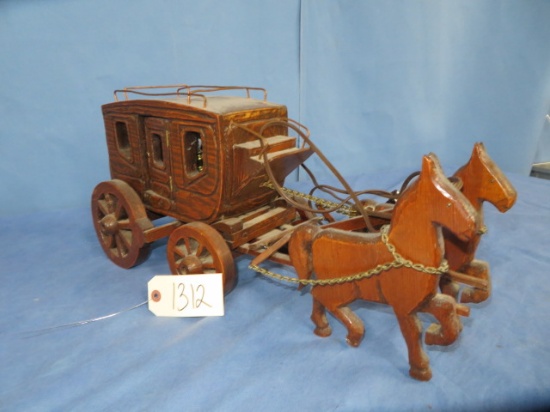 WOODEN HORSE & BUGGY ELECTRIC LAMP