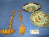 2 PC. METAL PLATES & 2 PC. WALL HANGINGS