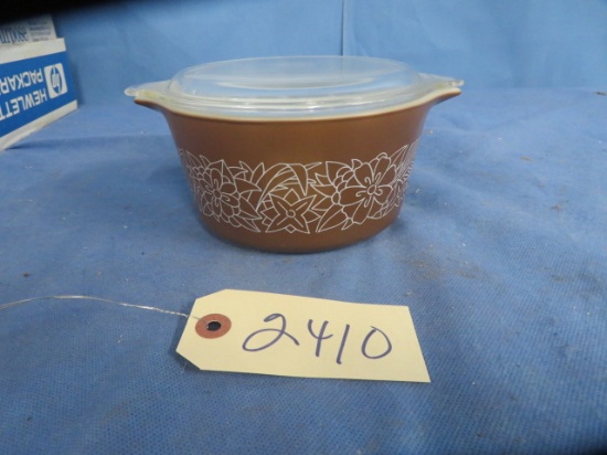 SMALL PYREX DISH W/ LID