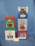 4 CHRISTMAS SNOW GLOBES IN BOX