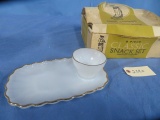 8 PCS. ANCHOR HOCKING SNACK SET