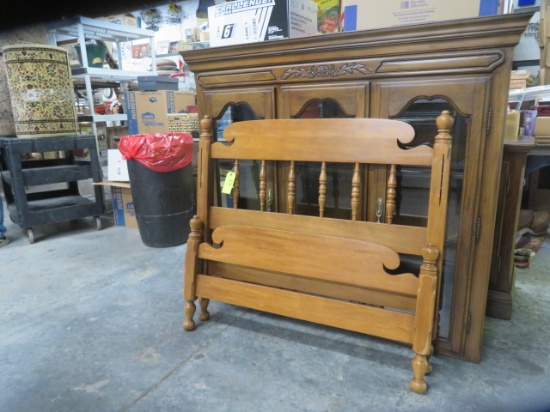 SINGLE BED - FOOT BD, HEAD BOARD W/ WOOD RAILS