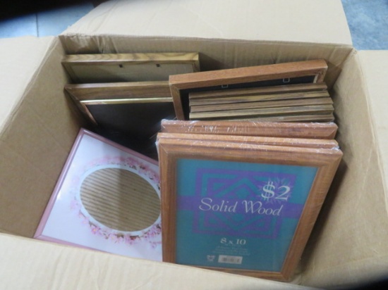 BOX OF PICTURE FRAMES