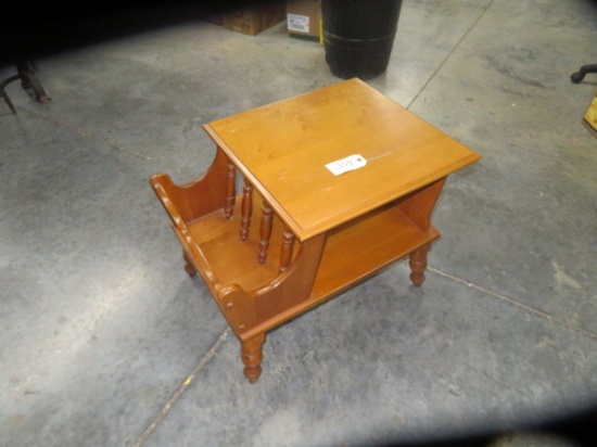 MAGAZINE END TABLE  30 X 20