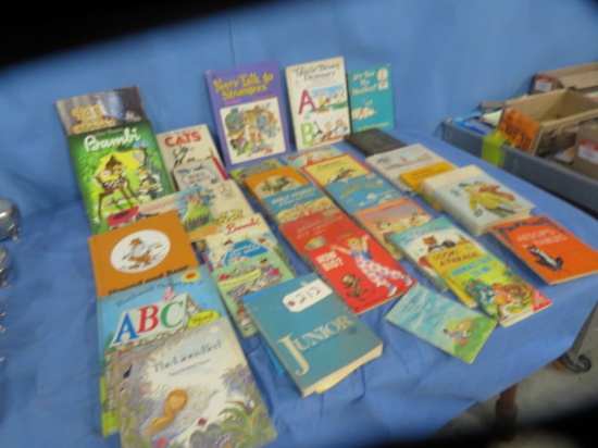 CHILDRENS BOOKS DR. SEUSS, BLACK BEAUTY, CHARLIE BROWN AND MORE