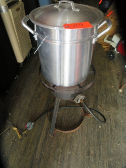 FISH FRYER W/ POT & STRAINER