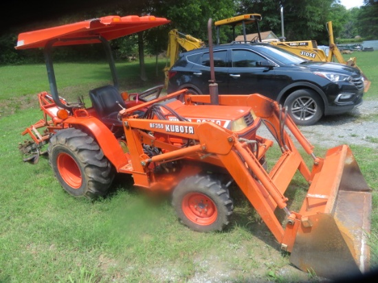 KUBOTA B2150 TRACTOR 4 WHEEL DR. W/ BF350 LOADER  AND 5520 KUBOTA TRENCHER  ATTACHED ---718 HRS.