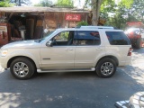 2006 FORD EXPLORER LIMITED 4 X 4 W/ 196,000 MILES AND LEATHER SEATS, ADVANCE TRAC