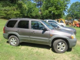 2002 MAZDA TRIBUTE ES V-6 W/ 178,283 MILES AND LEATHER SEATS- HAS CRACKED WINDSHIELD