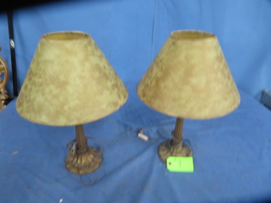 2 MATCHING LAMPS  18" T