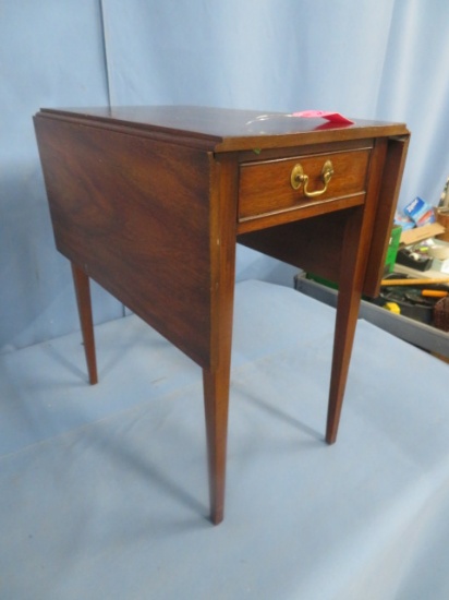 ANTIQUES & COLLECTIBLE AUCTION