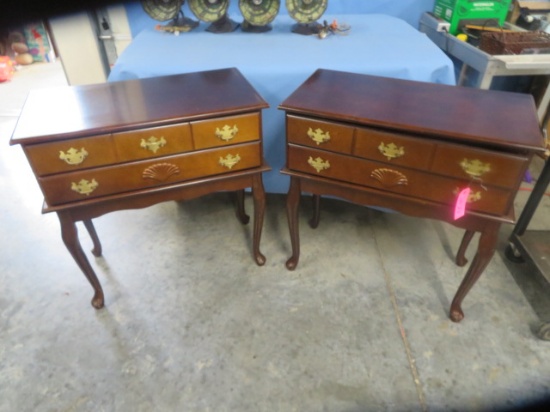 PAIR OF QUEEN ANNE SMALL SIDE TABLES  30 X 16 X 30 T