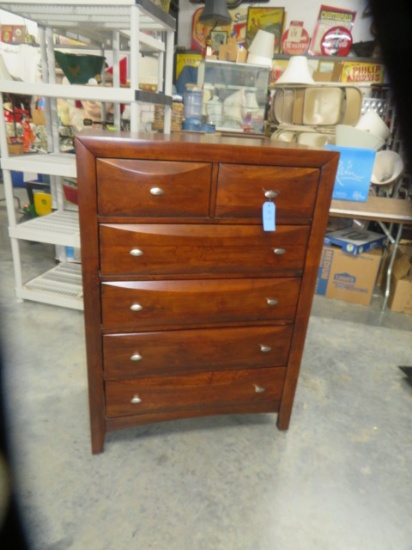 6 DRAWER CHEST OF DRAWERS  34 X 18 X 48 T