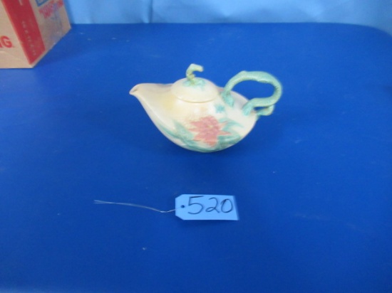 HULL TEAPOT GOOD CONDITION