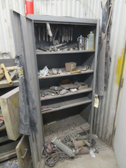 CONTENTS OF CABINET INCLUDING CABINETS