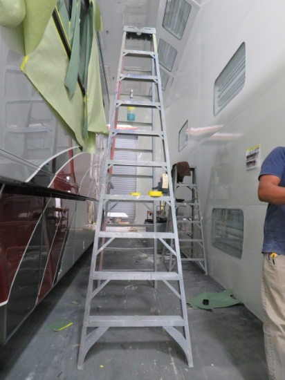 WERNER  10 FT. FIBERGLASS LADDER