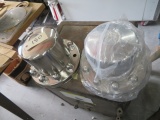 2 HUBCAPS