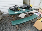 PICNIC TABLE