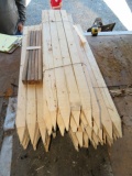 WOODEN STAKES  32