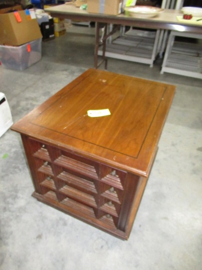 END TABLE  28 X 22 X 21