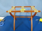 LUGGAGE STAND