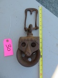 VINTAGE PULLEY SYSTEM