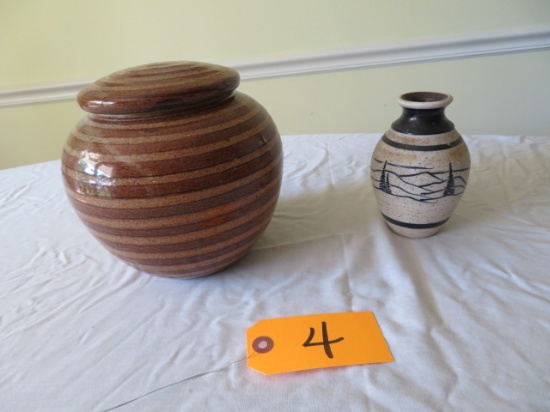 2 pcs. Marked pottery  7 & 5"