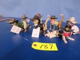 7 SHERIFF CAT PURS FIGURINES