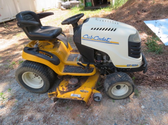 CUB CADET  782 HYDRO- NO MOWING DECK- NEEDS BATTERY- HAS 622 HRS.