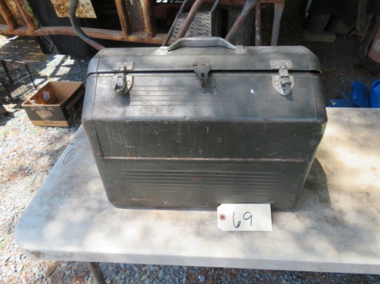 METAL TACKLE OR TOOL BOX