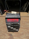 BATTERY CHARGER