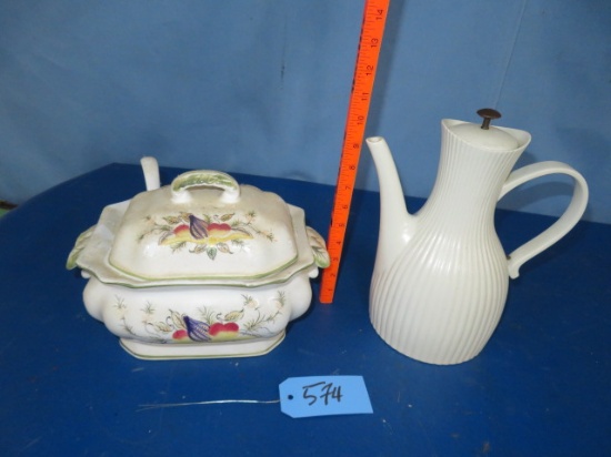 SOUP TUREEN AND PITCHER