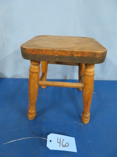 SMALL STOOL 11"