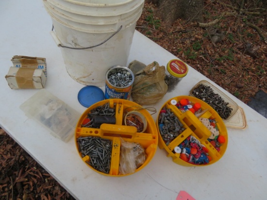 STACKABLE HARDWARE TRAYS W/ HARDWARE AND BUCKET