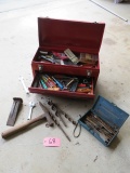 METAL 2 DRAWER TOOL BOX W /HAND TOOLS