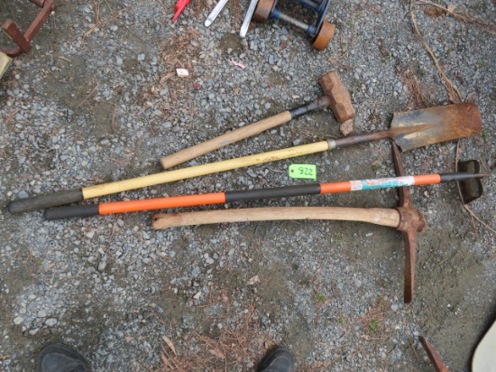 YARD TOOL LOT