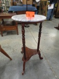 ROUND MARBLE TOP TABLE W/ TURNED LEGS - 14X27