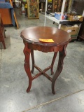 ORNATE SIDE  TABLE - 17X26