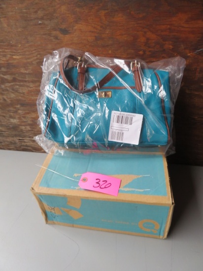 NEW IN BOX & BAG - LIZ CLAIBORNE PURSE- COLOR PEACOCK