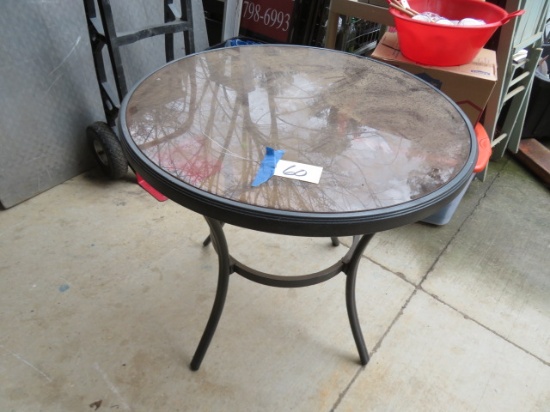 ROUND GLASS TOP OUTDOOR TABLE 30X28"