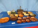 BASKET AND WOODEN BOWLS LOT