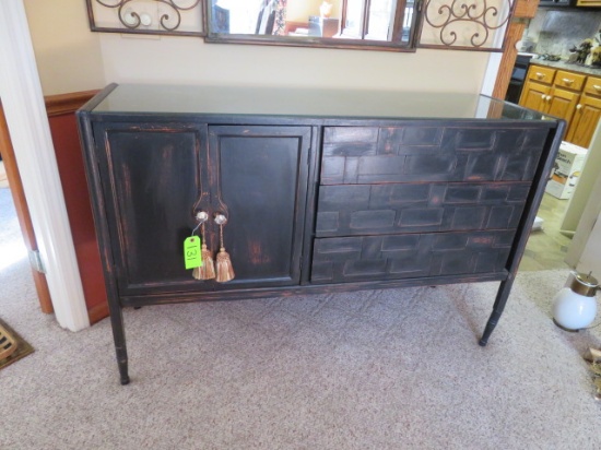 BUFFET /SIDEBOARD