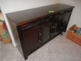 MODERN ENTERTAINMENT STAND