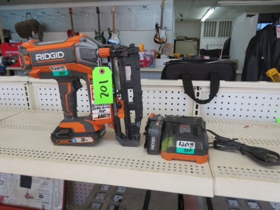 RIDGID 18V STRAIGHT NAILER - HAS TWO BATTERIES AND CHARGER