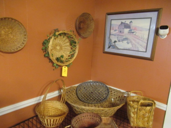 BASKETS & PICTURES ON WALL