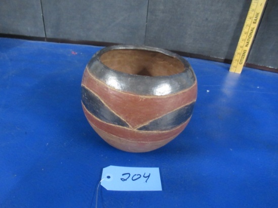HAND MADE INDIAN POTTERY BY THE MAKARUNGA  TRIBE